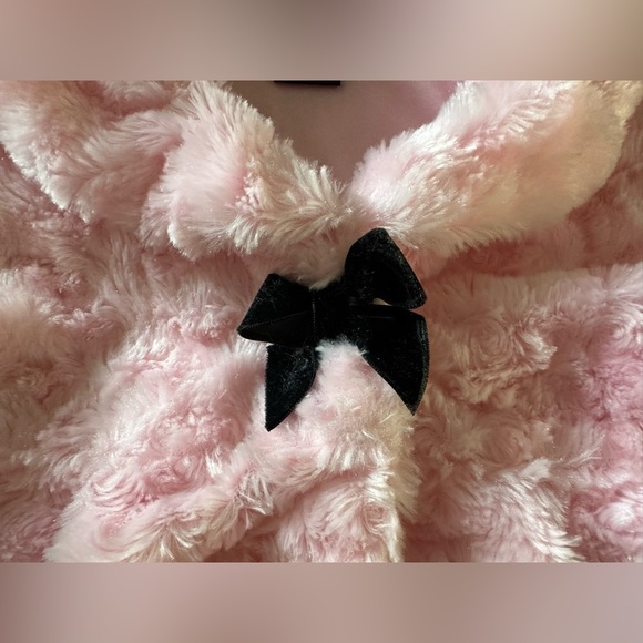 Girls Rule Pink Fluffy Soft Faux Fur Furry Button Jacket Black Bow Size 6X - Picture 10 of 16